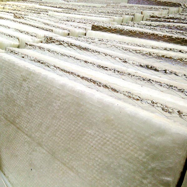 白色無甲醛風管板